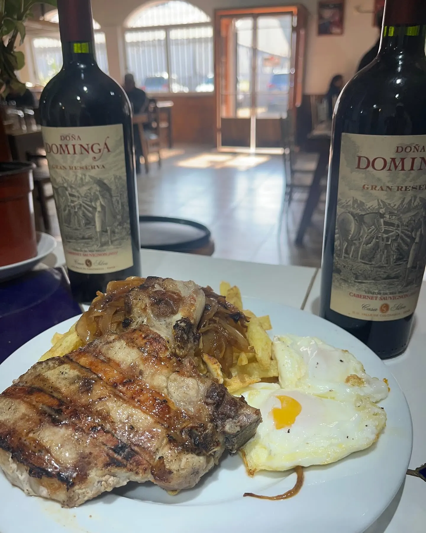 Plato de pollo de la casa